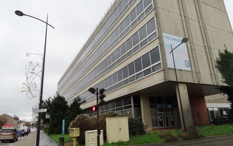 agence credit agricole moissy cramayel facade moderne