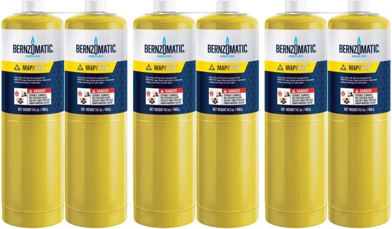 bouteilles de gaz avec etiquettes de prix colorees