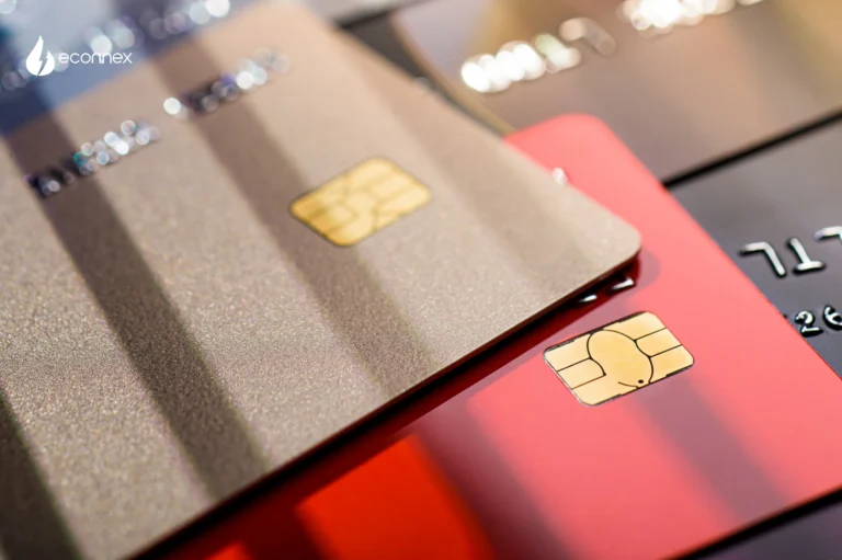 cartes visa premier et mastercard gold cote a cote