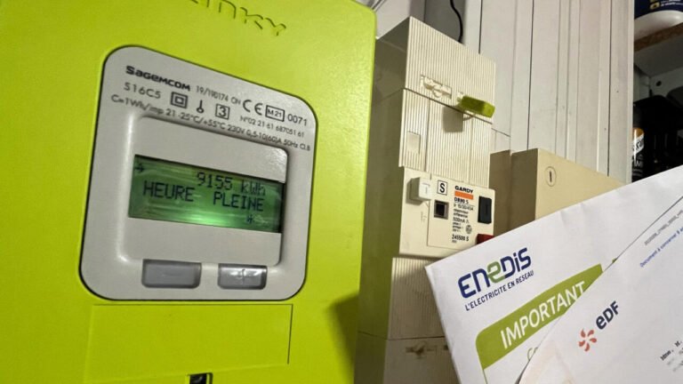Quels sont les tarifs HP HC proposés par EDF pour l'électricité 2 compteur electrique edf avec affichage tarifaire colore