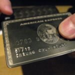 Compte Nickel : Peut-on l'ouvrir en étant interdit bancaire main-tenant-une-carte-bancaire-nickel-noire