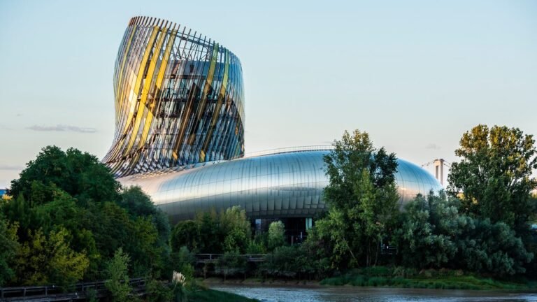 Qu’est-ce que Ca Brie Picardie Pro et quels services propose-t-elle 6 siege moderne et dynamique de ca brie picardie pro