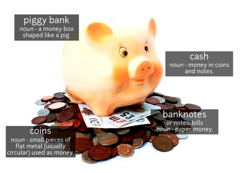 tirelire pleine avec pieces et billets